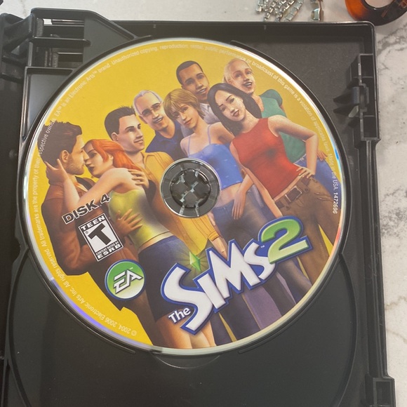 The Sims 2 game PC CD - Picture 3 of 5